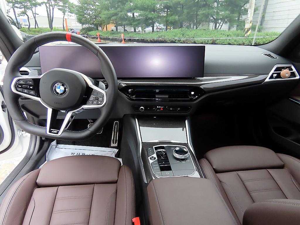 BMW 3-Series — photo 07