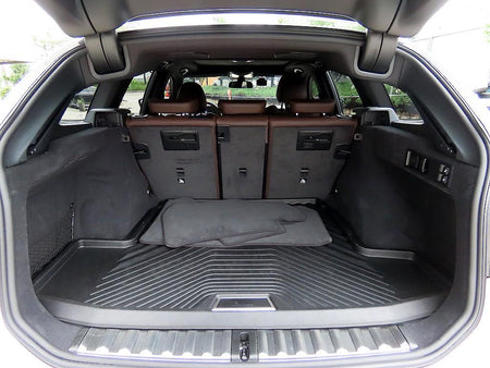 BMW 3-Series — photo 16