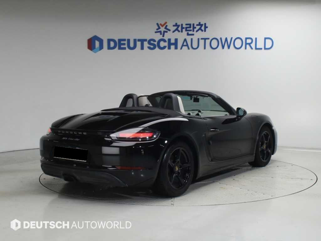 Porsche 718 — photo 02