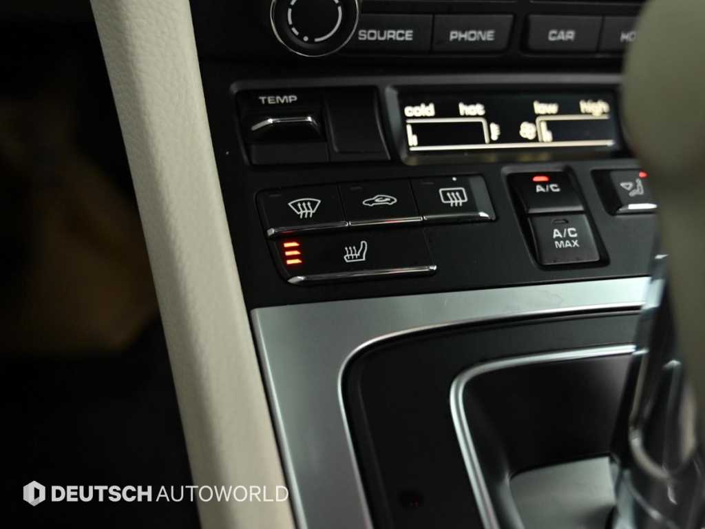 Porsche 718 — photo 17
