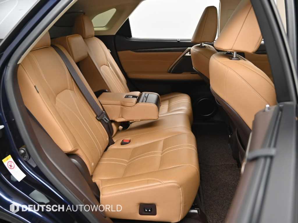 Lexus RX — photo 12