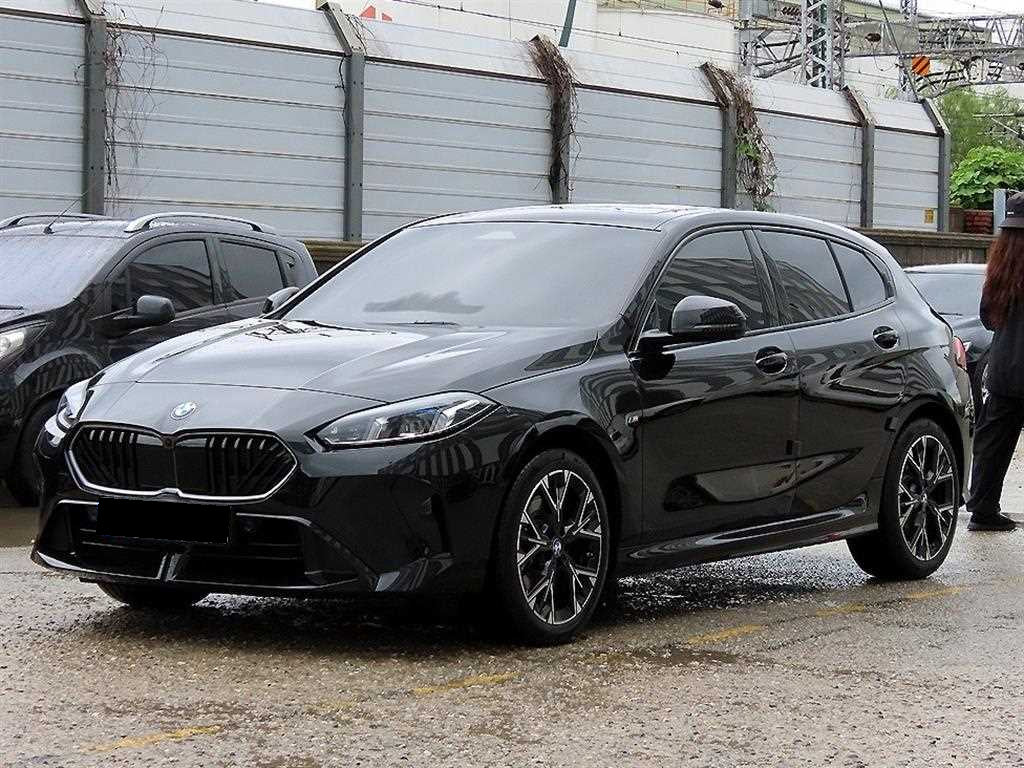 BMW 1-Series — photo 02