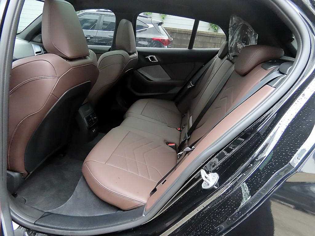BMW 1-Series — photo 06