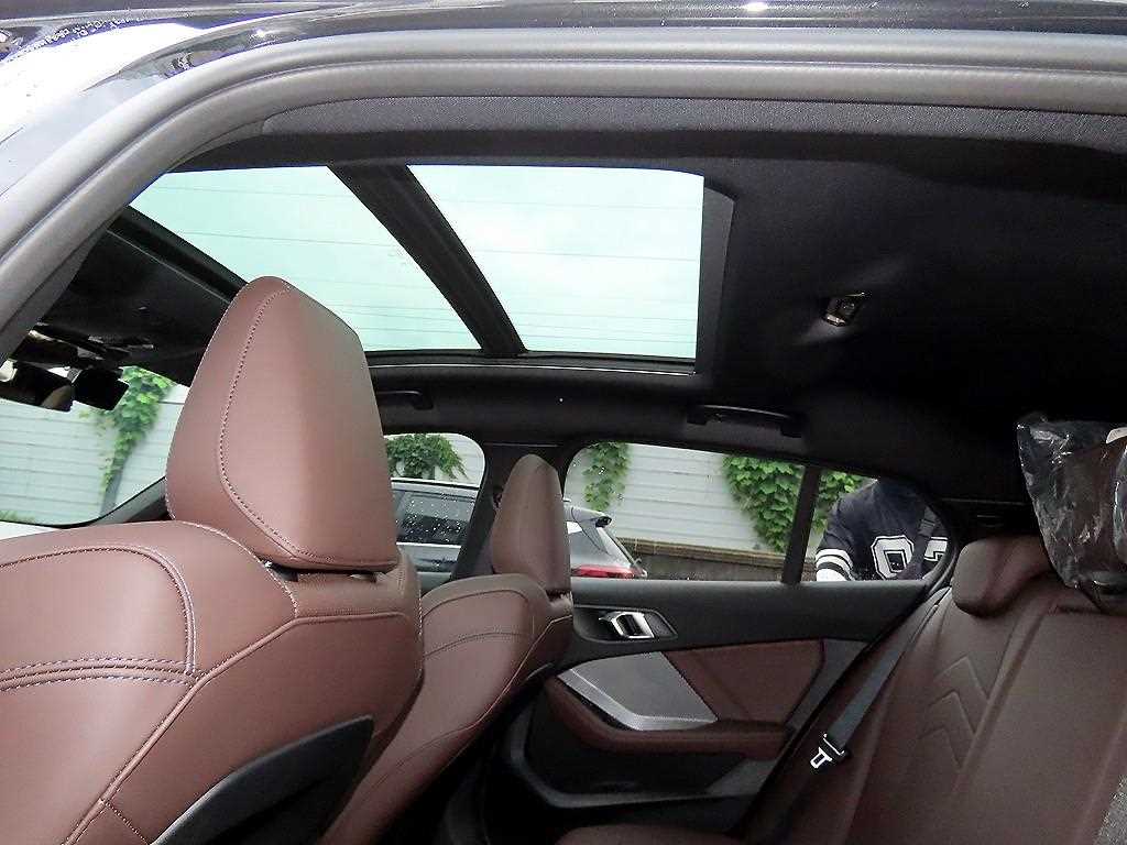 BMW 1-Series — photo 16