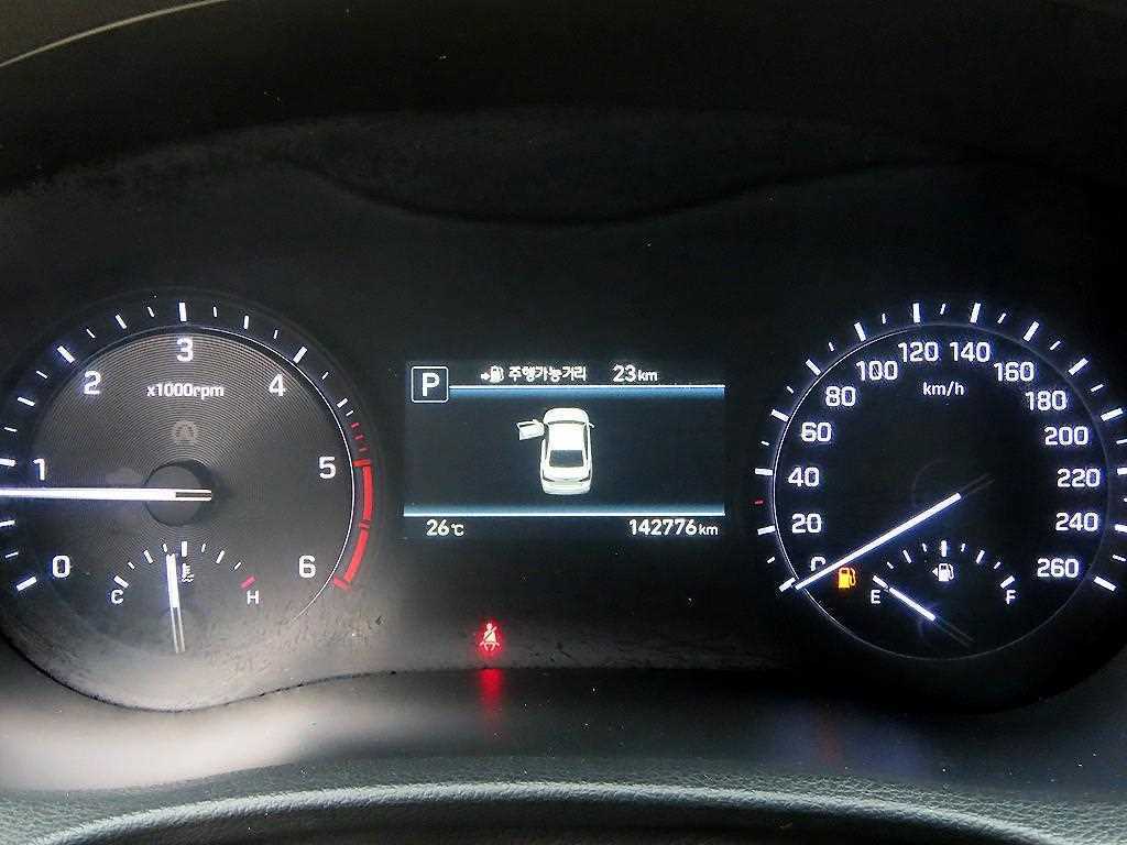 Genesis G80 — photo 09