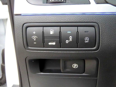 Genesis G80 — photo 13