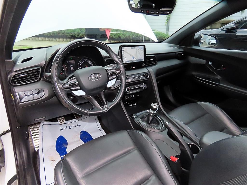 Hyundai Veloster — photo 06