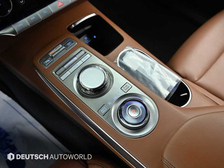 Genesis GV70 — photo 09
