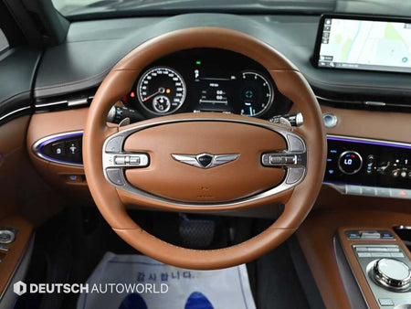 Genesis GV70 — photo 13