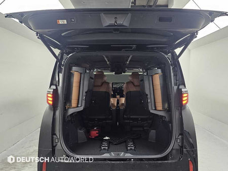 Toyota Alphard — photo 05