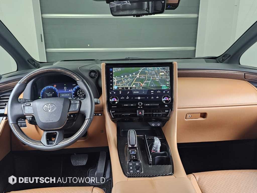 Toyota Alphard — photo 09