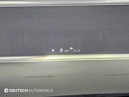 Toyota Alphard — photo 17
