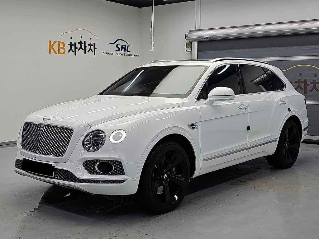 Bentley Bentayga — photo 04