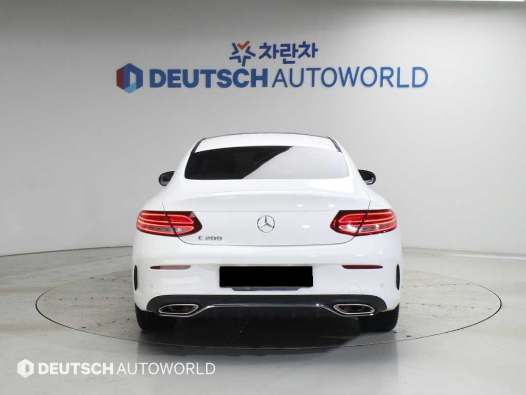 Mercedes-Benz C-Class — photo 04