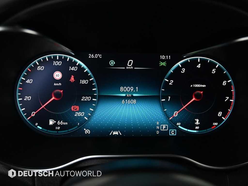 Mercedes-Benz C-Class — photo 08