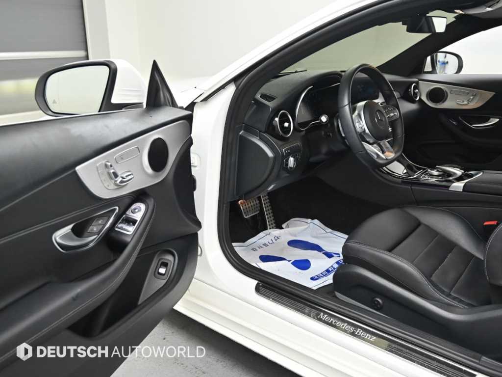 Mercedes-Benz C-Class — photo 11