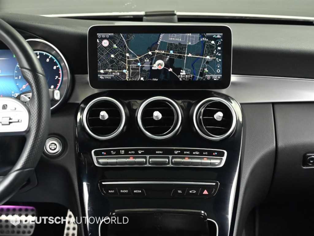 Mercedes-Benz C-Class — photo 14
