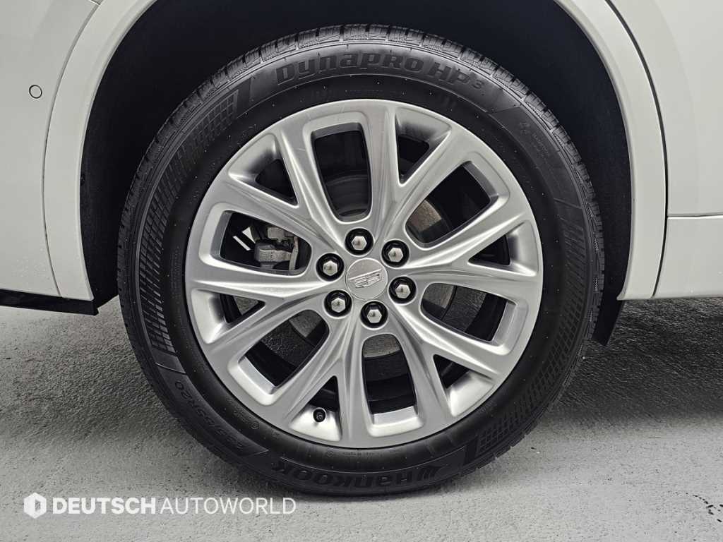 Cadillac XT6 — photo 05