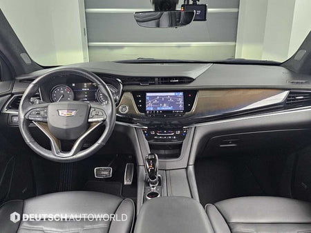 Cadillac XT6 — photo 07