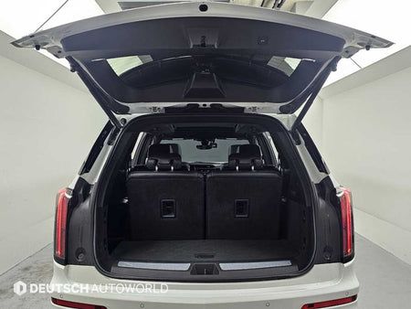 Cadillac XT6 — photo 19