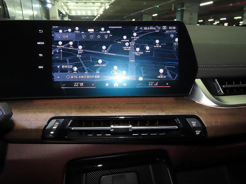 BMW 2-Series — photo 11