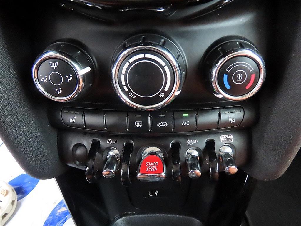 Mini Cooper — photo 12