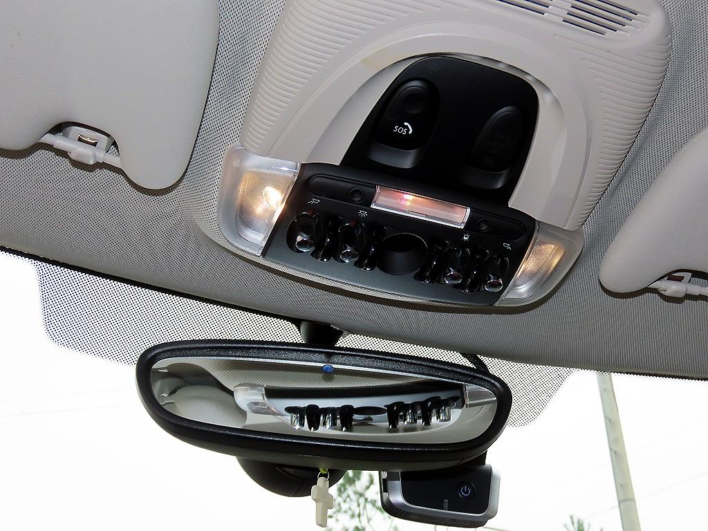 Mini Cooper — photo 16