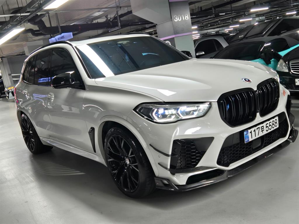 BMW X5M — photo 02