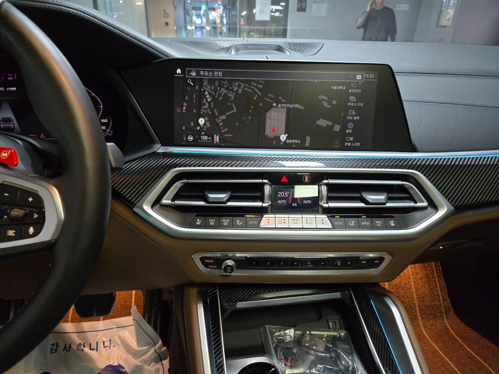 BMW X5M — photo 10