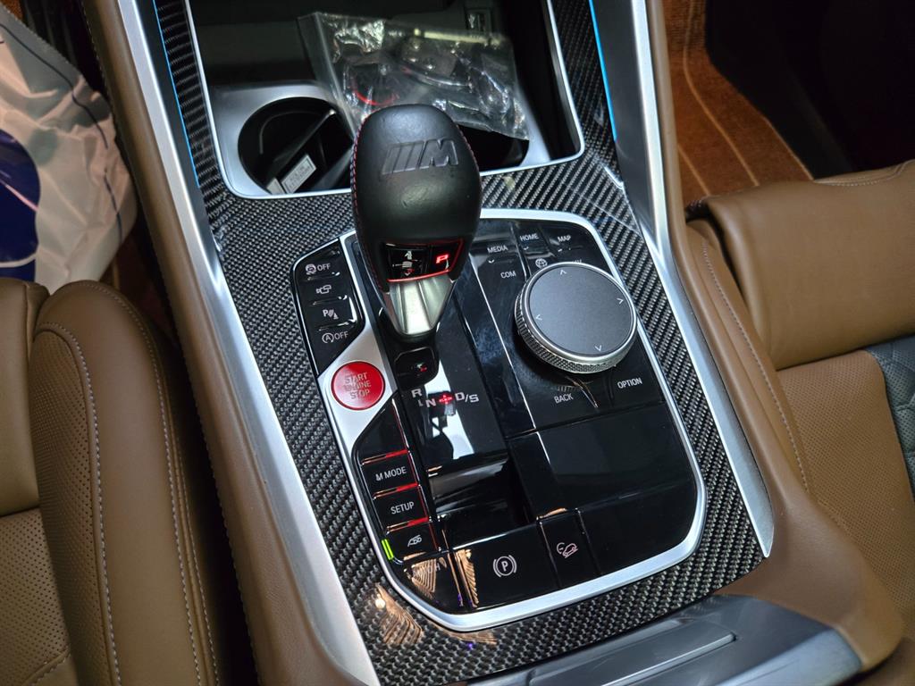 BMW X5M — photo 11