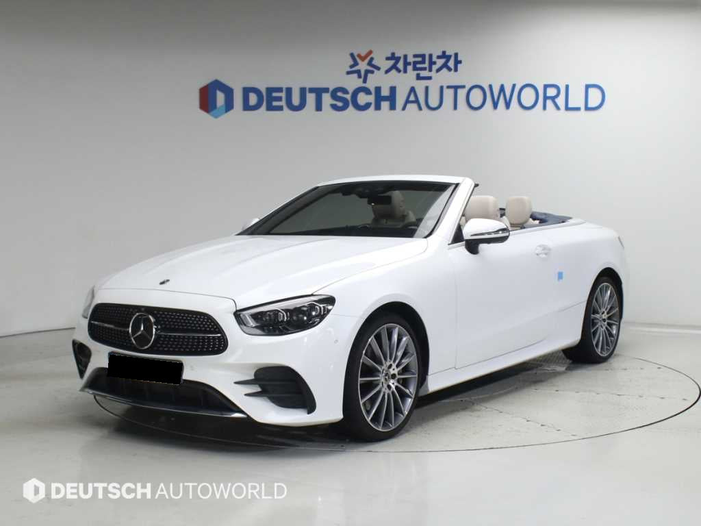 Mercedes-Benz E-Class — photo 02