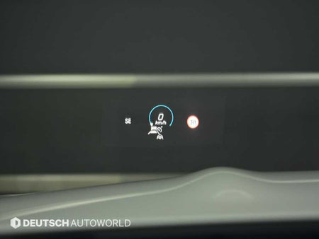 Mercedes-Benz E-Class — photo 17