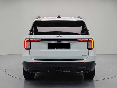 Ford Explorer — photo 03