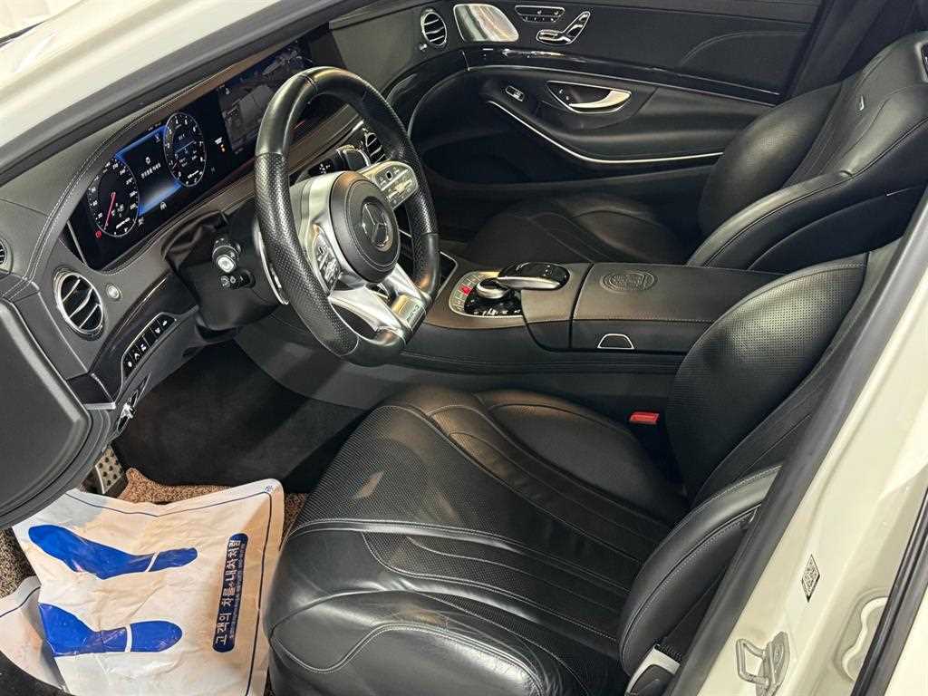 Mercedes-Benz S-Class — photo 12