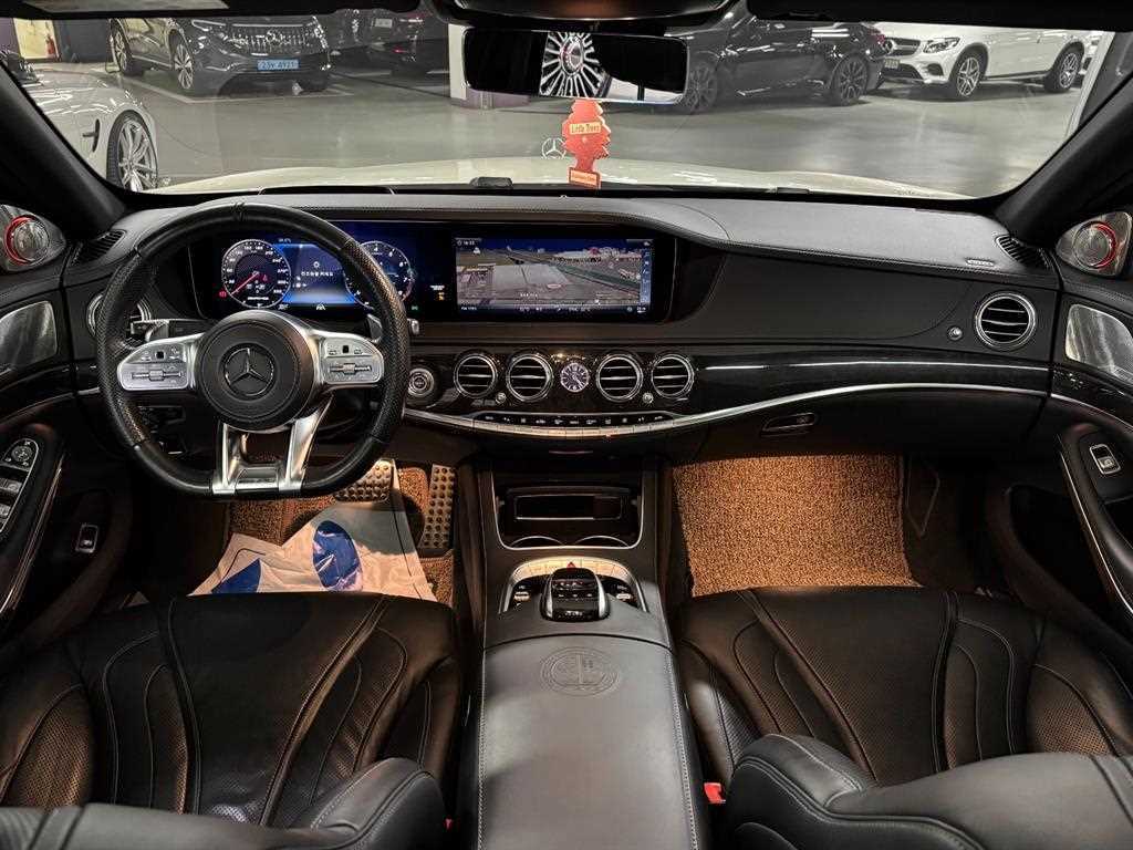 Mercedes-Benz S-Class — photo 13
