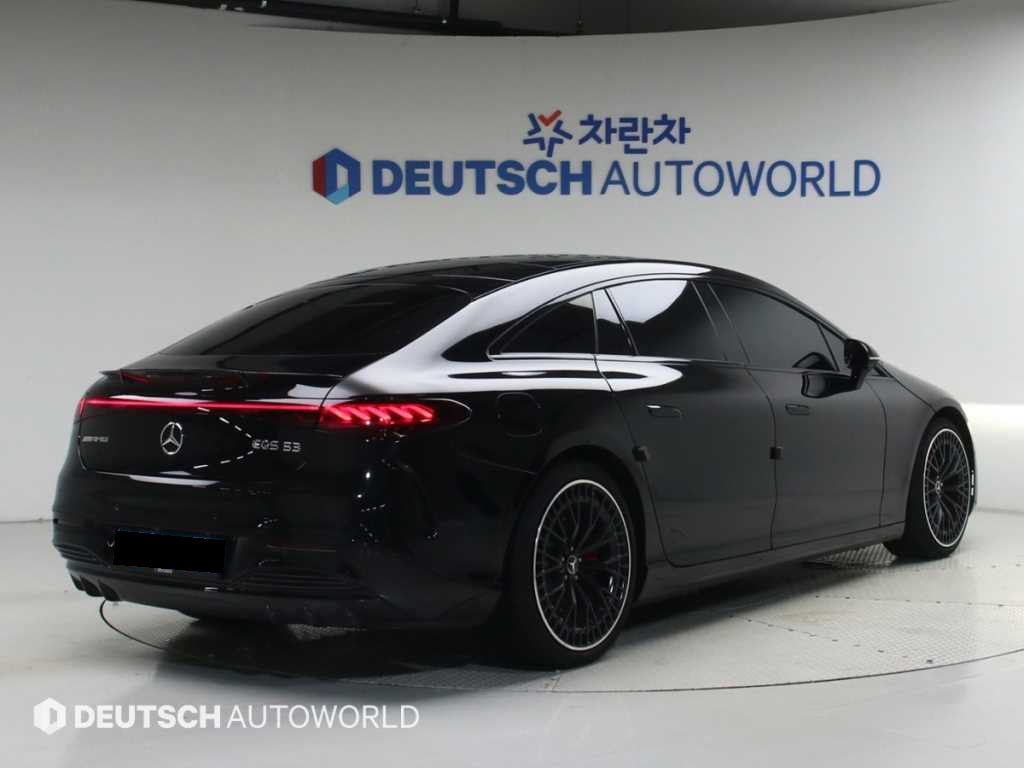 Mercedes-Benz EQS — photo 02