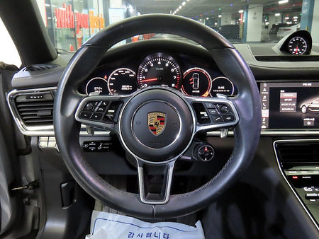 Porsche Panamera — photo 08