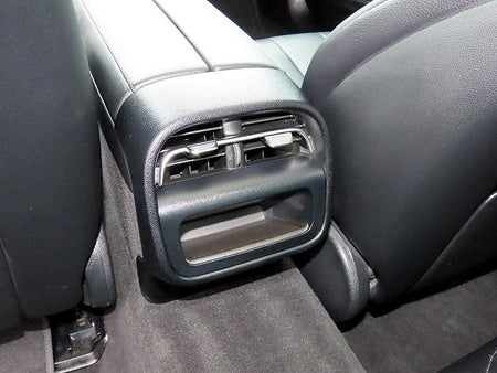 Mercedes-Benz E-Class — photo 16