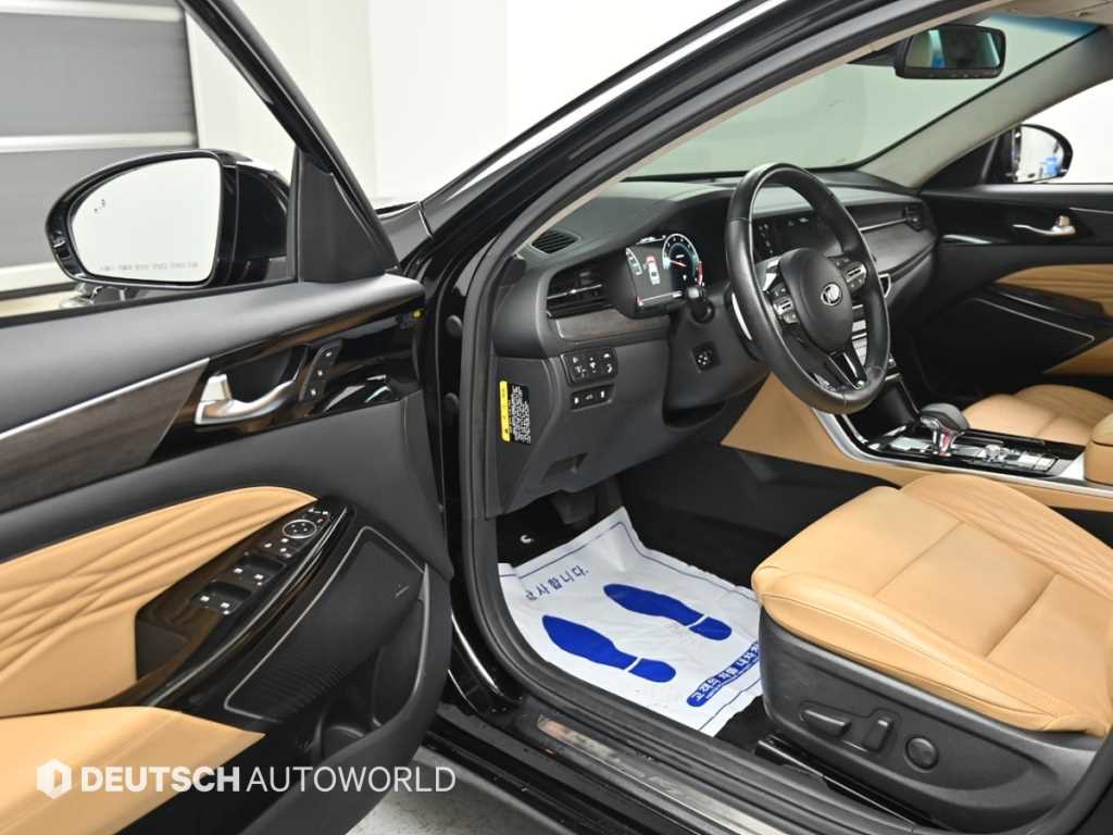 Kia K7 — photo 01