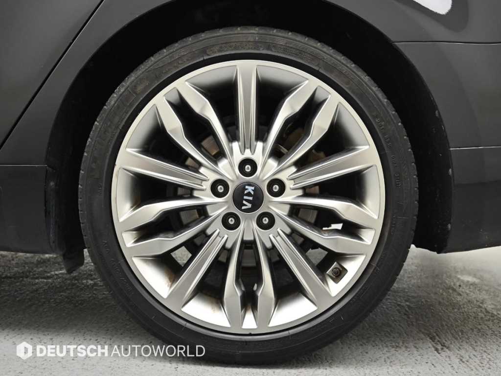 Kia K7 — photo 06