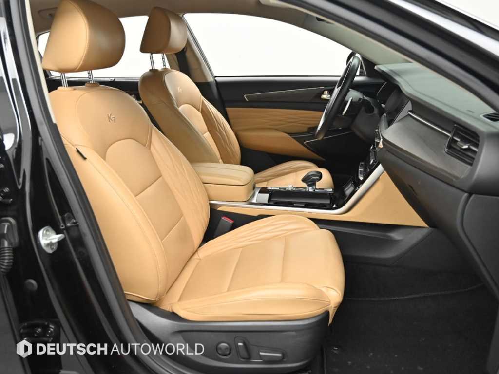 Kia K7 — photo 11