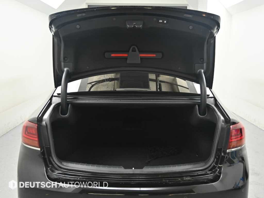 Kia K7 — photo 19