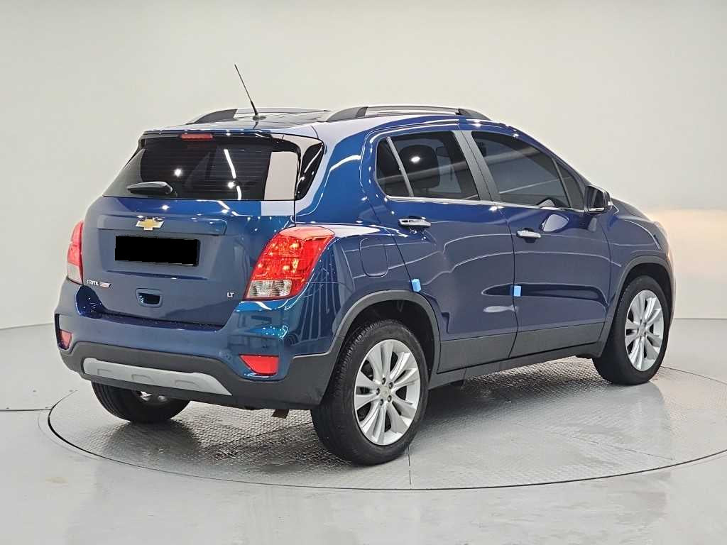CHEVROLET Trax — photo 04