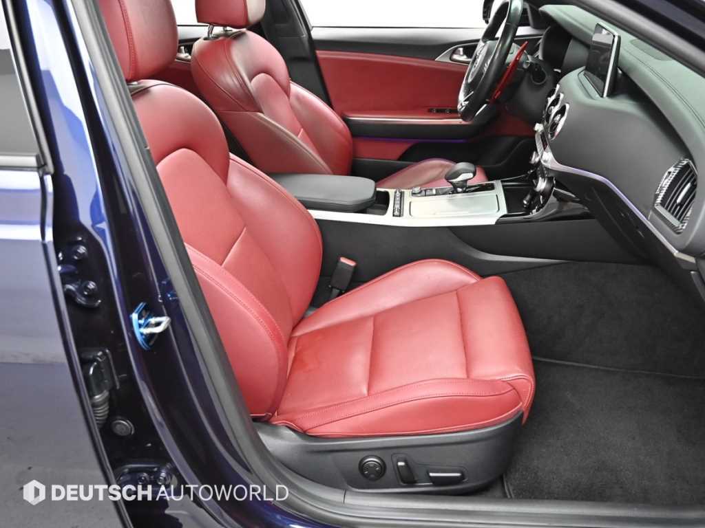 Kia Stinger — photo 12
