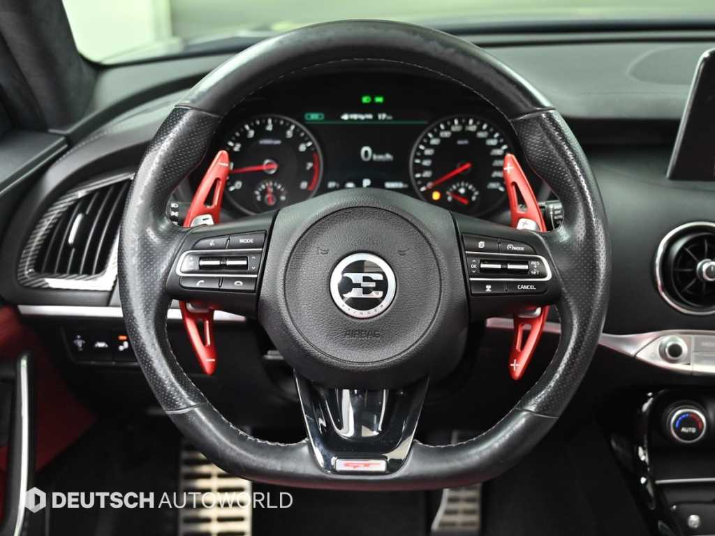 Kia Stinger — photo 15