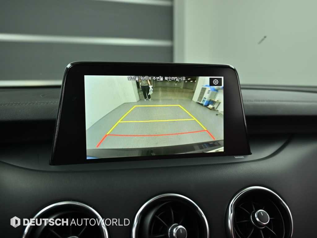Kia Stinger — photo 17