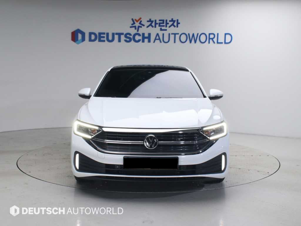 Volkswagen Jetta — photo 03