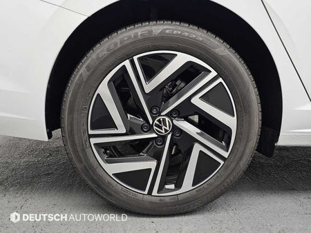Volkswagen Jetta — photo 05