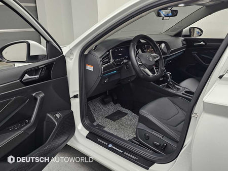 Volkswagen Jetta — photo 11
