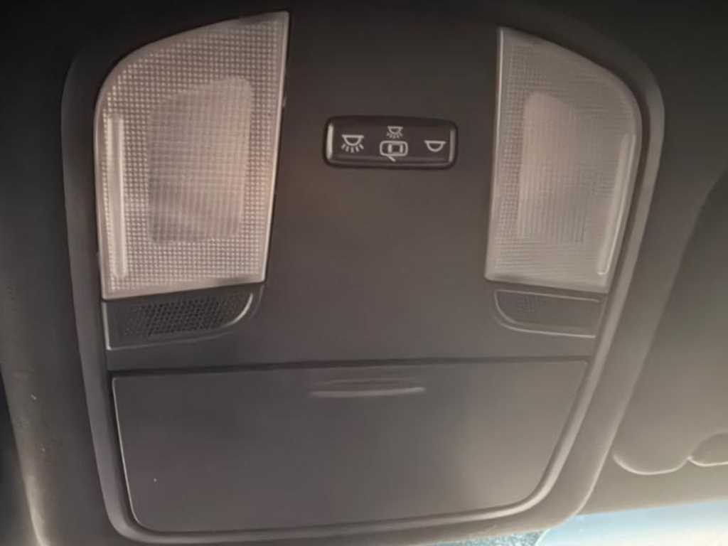 Hyundai Veloster — photo 13